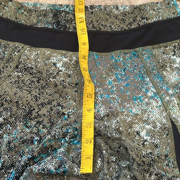 Lole gray, and teal black leggings with hip pocket size large - Picture 6 of 7